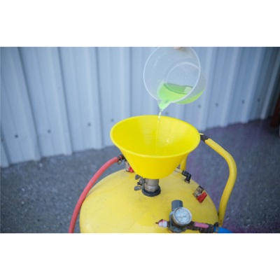 Köpük Tankı Dış Dişli Hunisi